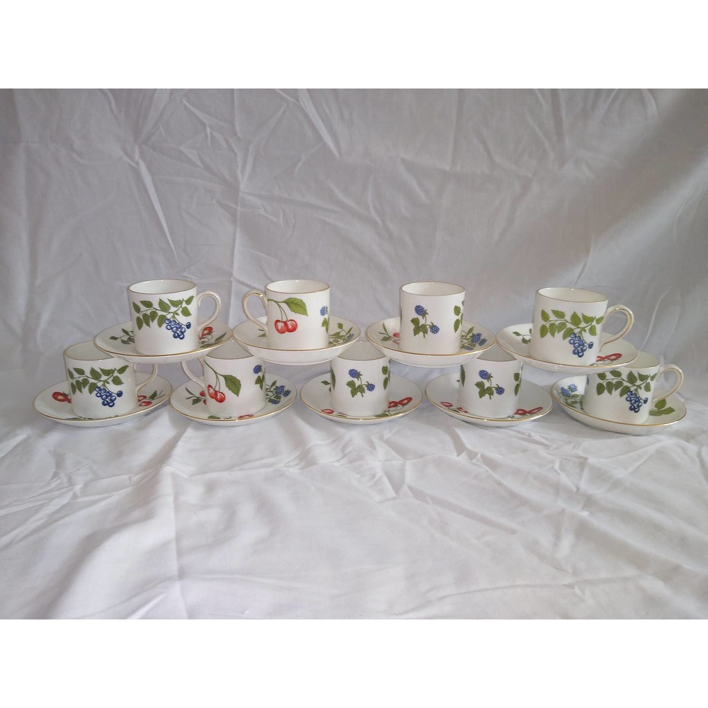 Staffordshire berries design set of mugs and saucers (set of 9)